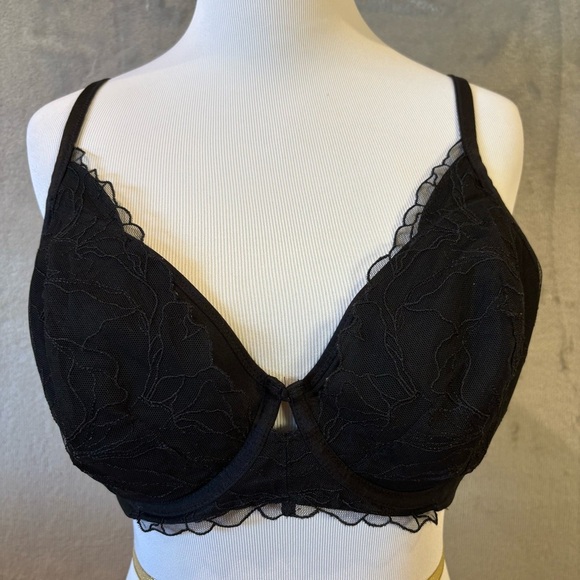 SOMA Linework Embroidered Plunge Elegant Lace Bralette Sz 36DD - Picture 1 of 8